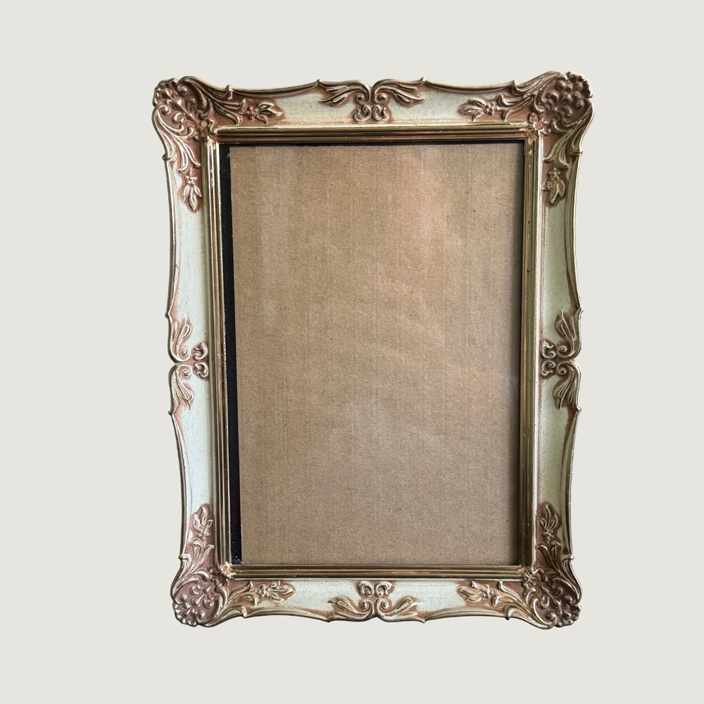 Vintage French Provincial Cream Gold Floral Scroll 5x7 Metal Picture Frame